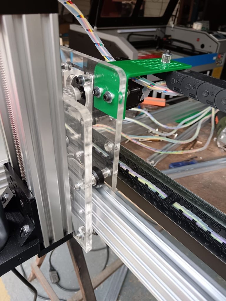 Guías y mecanismo del eje Z de CNC Router