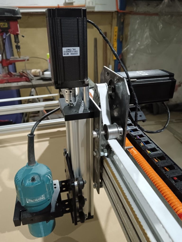 Motores paso a paso instalados en CNC Router