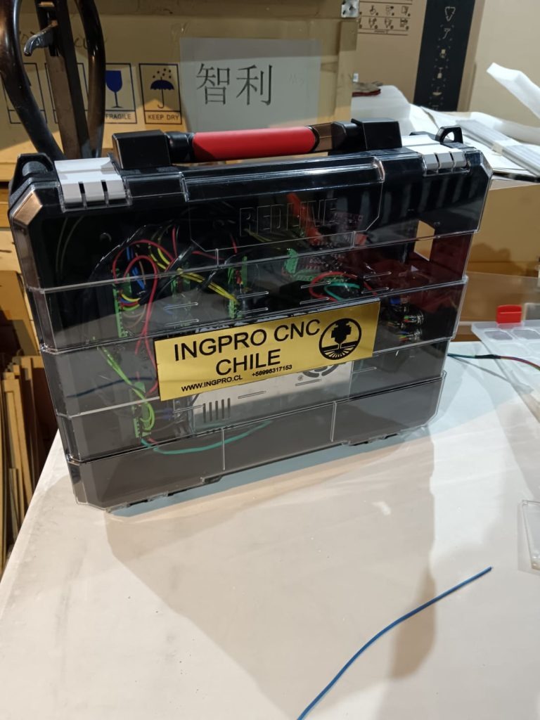 Gabinete portátil de control INGPRO